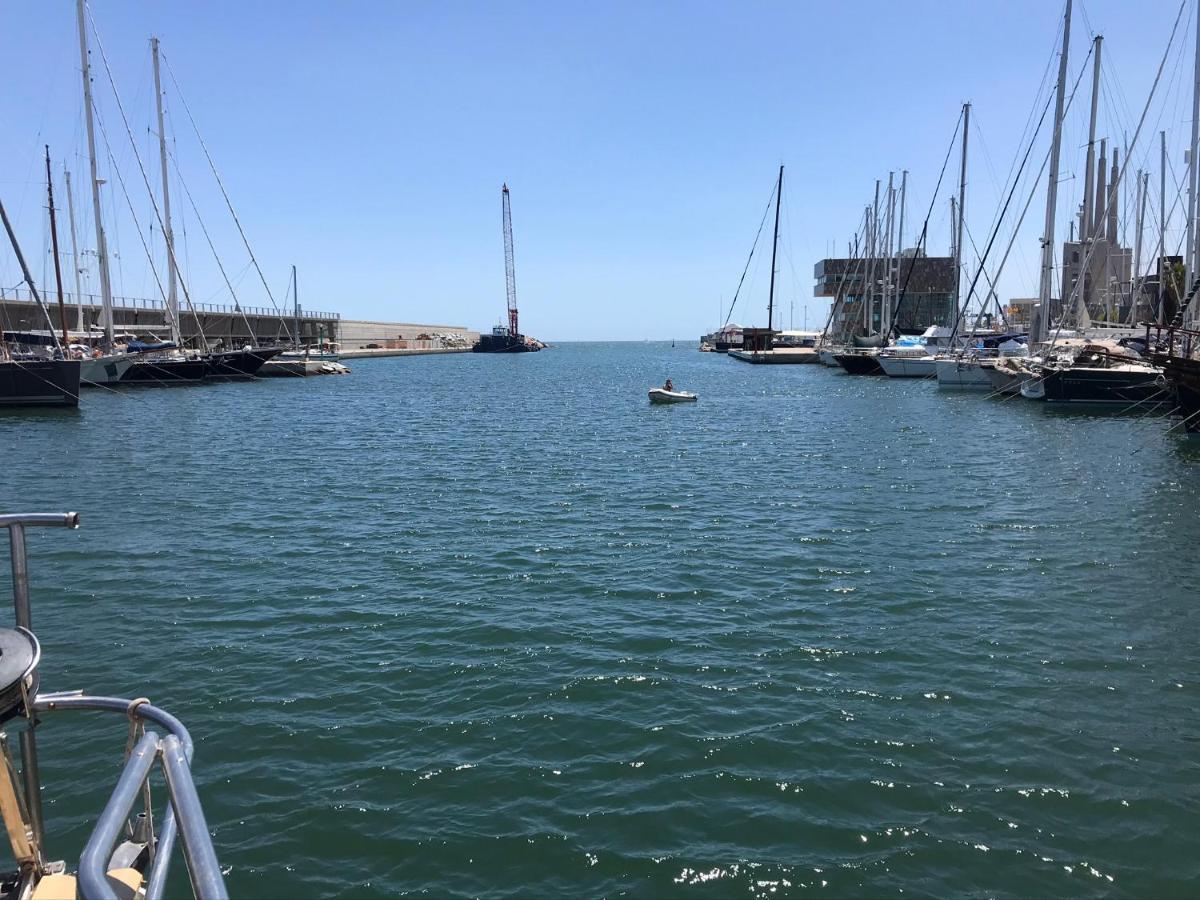 Hospedaje Dado De Baja Badalona Exteriér fotografie