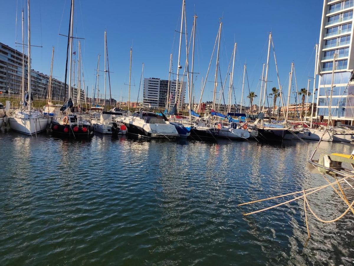 Hospedaje Dado De Baja Badalona Exteriér fotografie