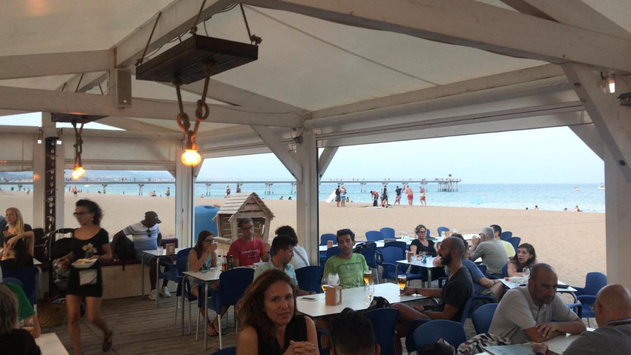 Hospedaje Dado De Baja Badalona Exteriér fotografie